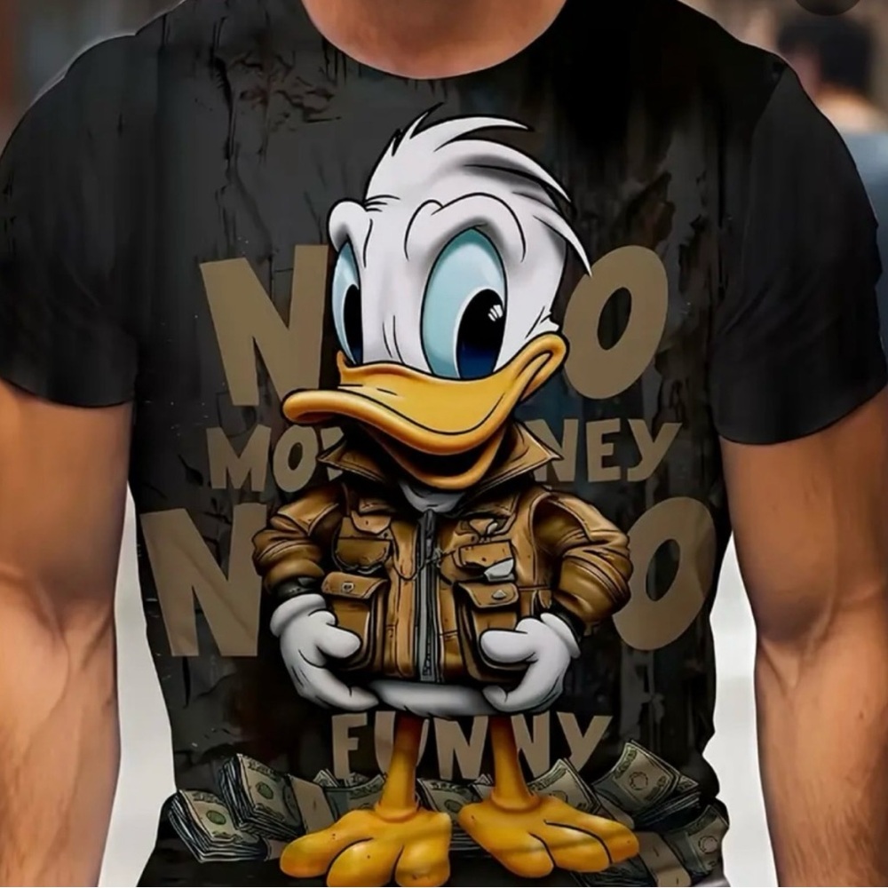 NWT!!!Black Graphic T-Shirt